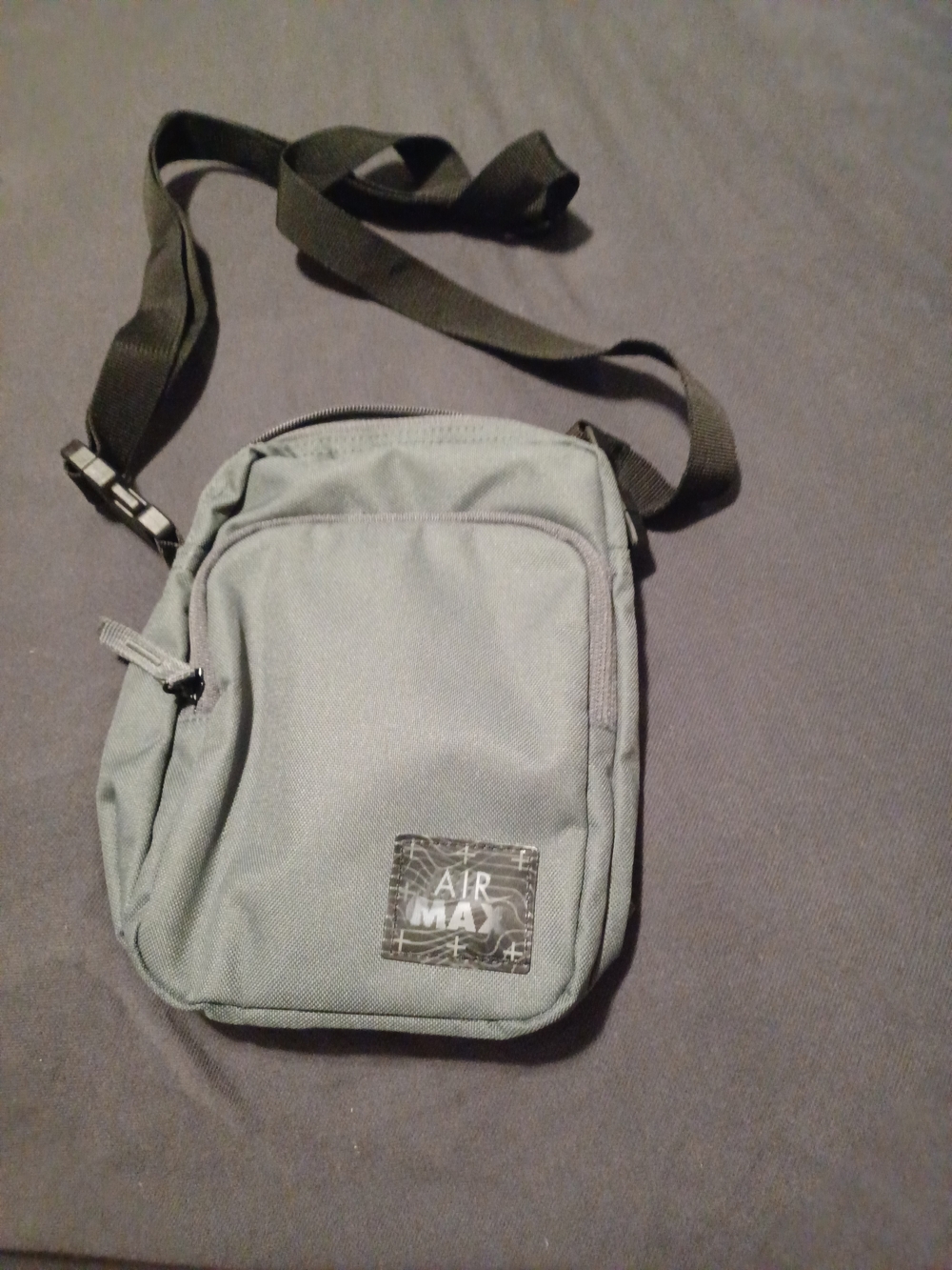 Nike Air Max Small Messenger Bag - Gray